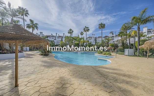 Townhouse - Resale - Estepona - Costalita