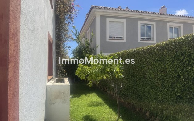 Townhouse - Resale - Estepona - Estepona Centro