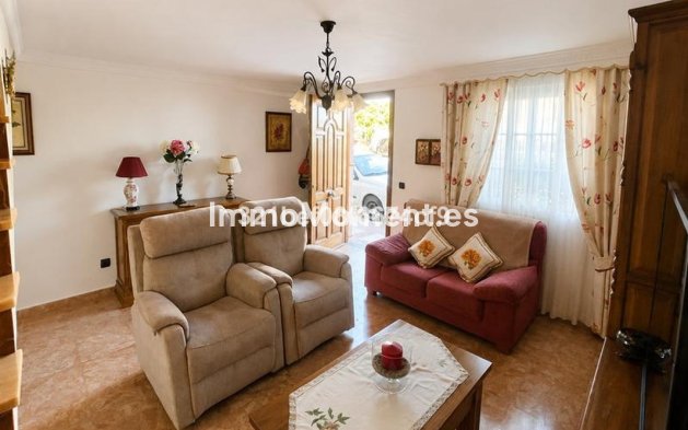 Townhouse - Resale - Estepona - Estepona Centro