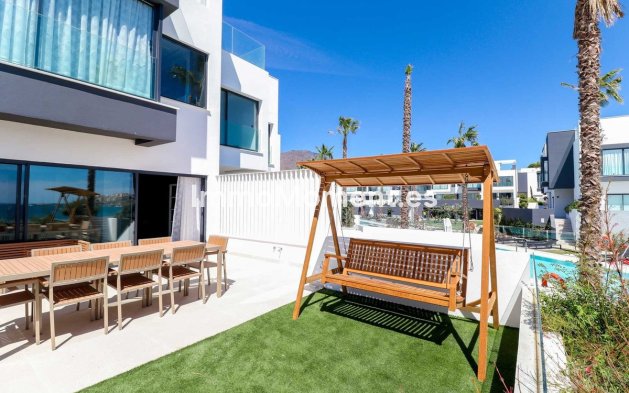 Townhouse - Resale - Estepona - Estepona Centro