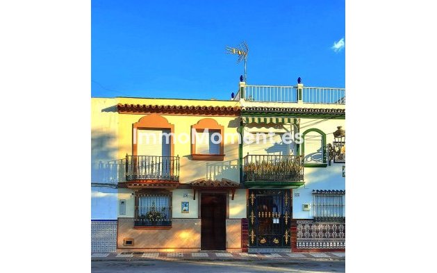 Townhouse - Resale - Estepona - Estepona Centro