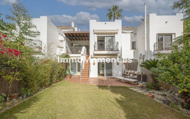 Townhouse - Resale - Inland  - Istán