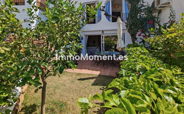 Townhouse - Resale - Marbella - Altos de los Monteros