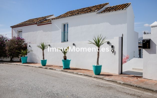 Townhouse - Resale - Marbella - Guadalmina Alta