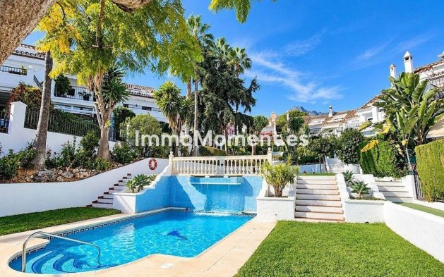 Townhouse - Resale - Marbella - Nagüeles