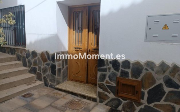 Villa - Bestaande woning - Binnenland  - Guaro