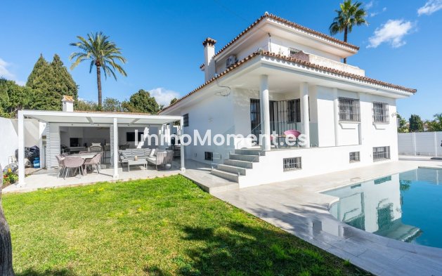 Villa - Bestaande woning - El Paraiso - New Golden Mile