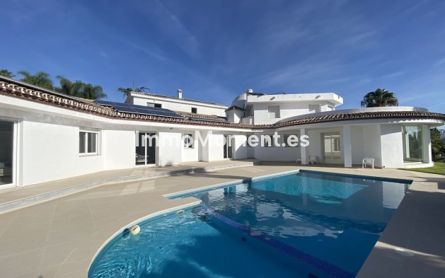 Villa - Bestaande woning - El Paraiso - New Golden Mile
