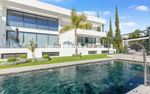 Villa - Bestaande woning - El Paraiso - New Golden Mile