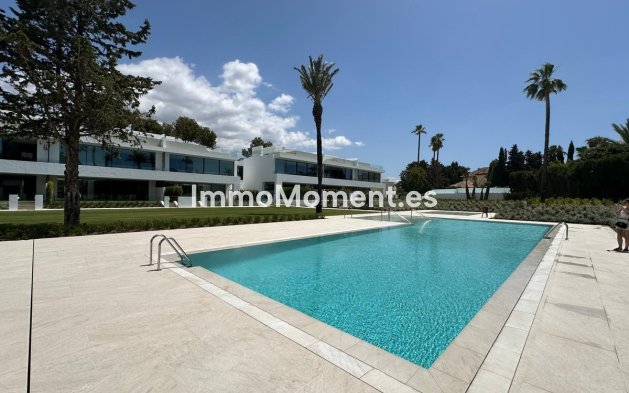 Villa - Bestaande woning - Marbella - Nueva Andalucía