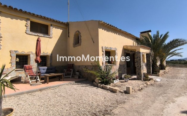 Villa - Bestaande woning - Monóvar - Monòver - Chinorlet