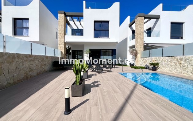 Villa - Bestaande woning - Orihuela - Punta Prima
