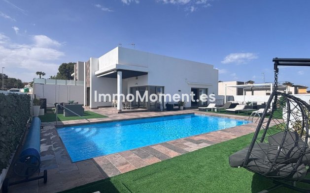 Villa - Bestaande woning - Orihuela - Villamartin