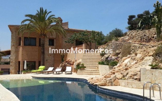 Villa - Bestaande woning - Pedreguer - Pedreguer Centro