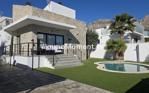 Villa - Bestaande woning - Polop - Polop Centro