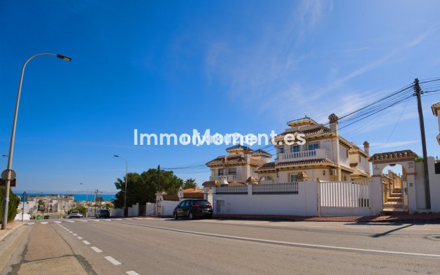 Villa - Bestaande woning - Torrevieja - Torrevieja Centro