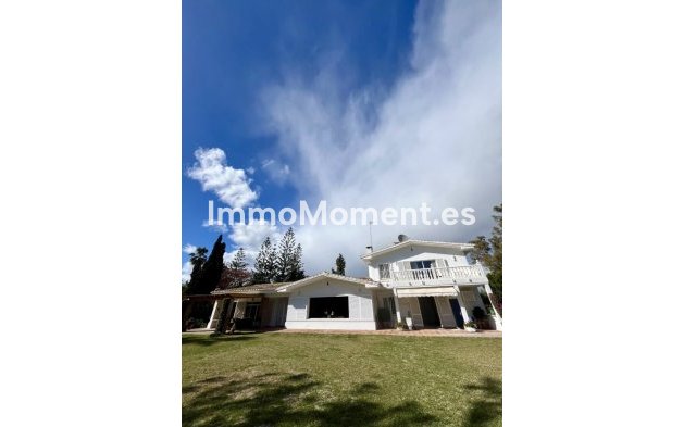 Villa independiente - Alquiler a corto plazo - Marbella Oeste - Marbella