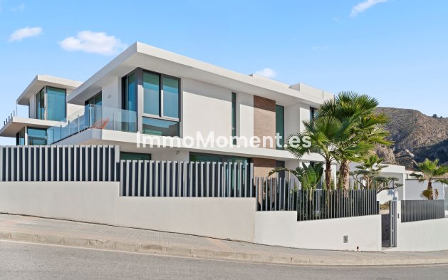 Villa independiente - Obra nueva - Benidorm - Benidorm