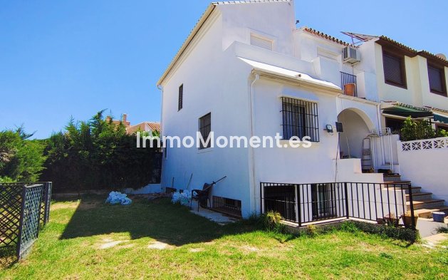 Villa independiente - Reventa - Estepona  - Atalaya