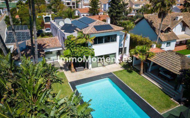 Villa independiente - Reventa - Estepona  - Costalita