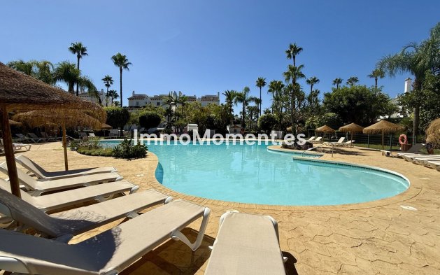 Villa independiente - Reventa - Estepona  - Costalita