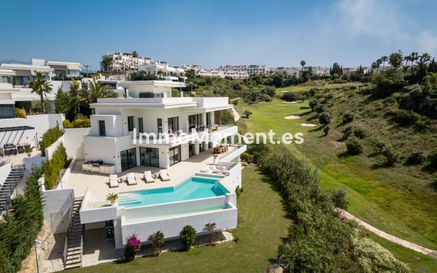 Villa independiente - Reventa - Estepona  - Estepona Centro