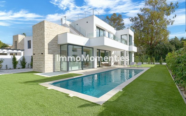 Villa independiente - Reventa - Estepona  - Estepona Centro