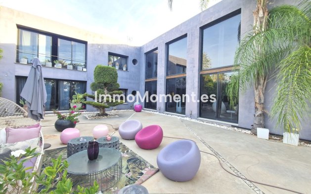 Villa independiente - Reventa - Estepona  - Estepona Centro
