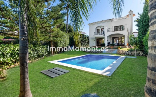 Villa independiente - Reventa - Estepona  - Estepona Centro