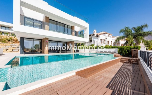 Villa independiente - Reventa - Estepona  - Estepona Centro