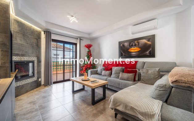 Villa independiente - Reventa - Estepona  - Estepona Centro
