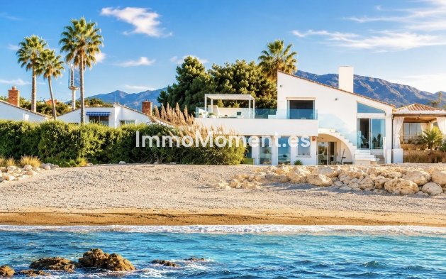 Villa independiente - Reventa - Estepona  - RSO-97467