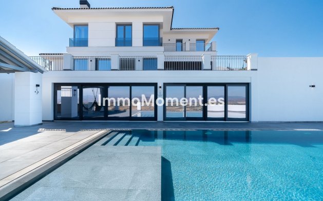 Villa independiente - Reventa - Interior  - Coín