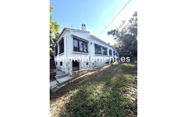 Villa independiente - Reventa - Marbella - Elviria