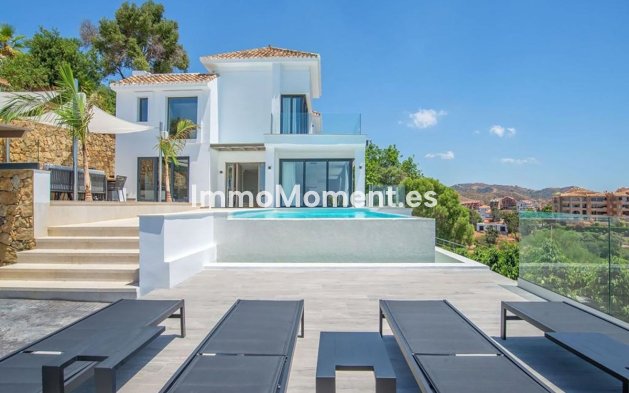 Villa independiente - Reventa - Marbella - Elviria