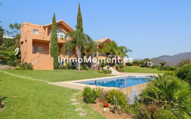 Villa independiente - Reventa - Marbella - La Mairena