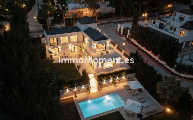 Villa independiente - Reventa - Marbella - Nueva Andalucía
