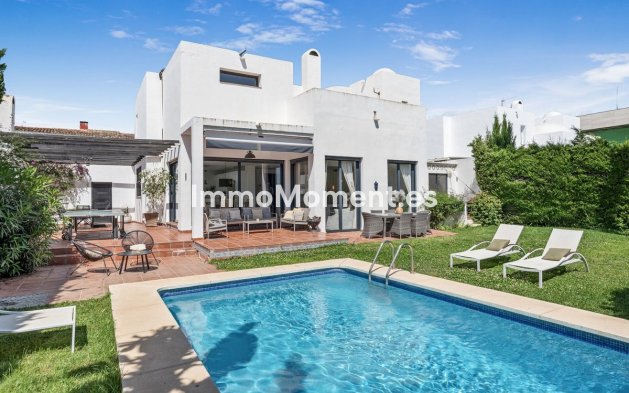 Villa independiente - Reventa - Marbella - Nueva Andalucía