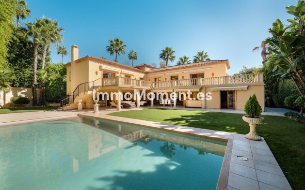 Villa independiente - Reventa - Marbella - Nueva Andalucía