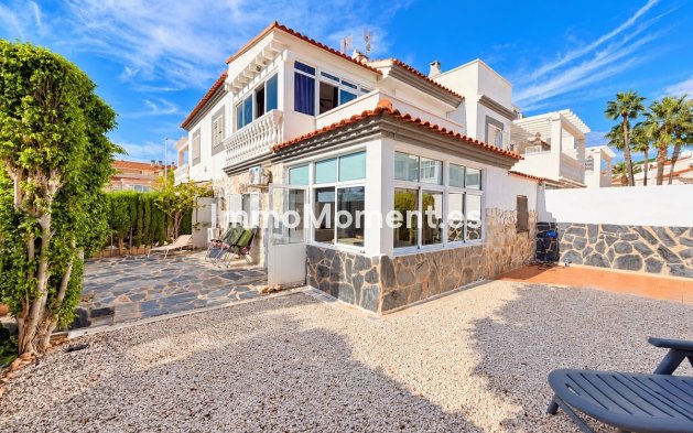 Villa independiente - Reventa - Orihuela Costa - La Florida