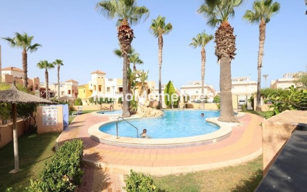 Villa independiente - Reventa - Orihuela - Los Altos