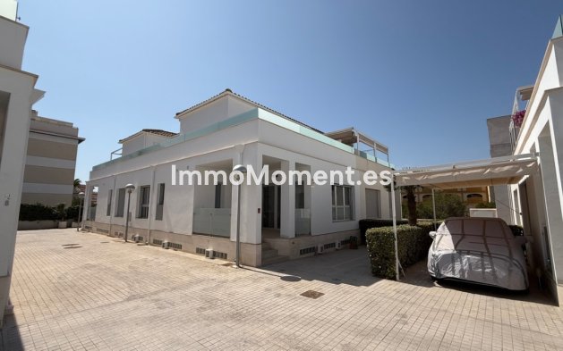 Villa independiente - Reventa - Orihuela - Orihuela Centro