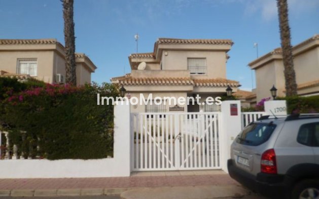 Villa independiente - Reventa - Orihuela - Playa Flamenca