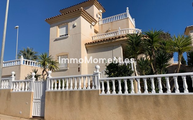 Villa independiente - Reventa - Orihuela - Villamartín