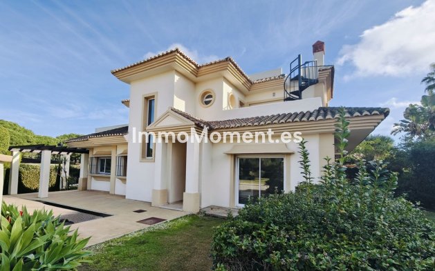 Villa independiente - Reventa - Sotogrande - San Roque Club