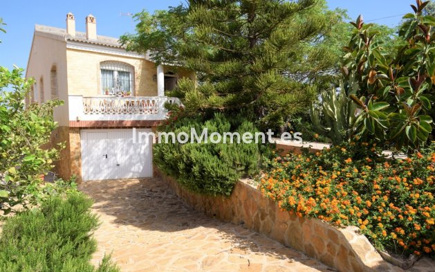 Villa independiente - Reventa - Torrevieja - Aguas Nuevas