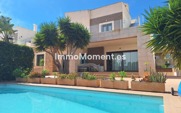 Villa independiente - Reventa - Torrevieja - Torrevieja Centro