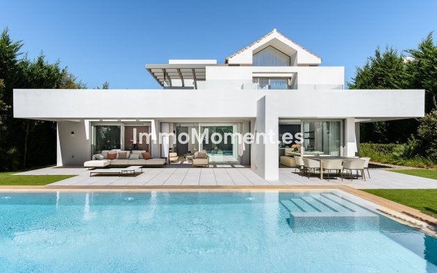 Villa individuelle - Construction neuve - Estepona  - Estepona