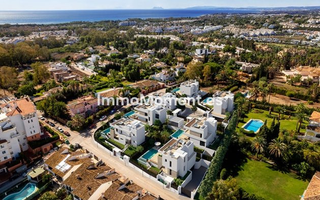 Villa individuelle - Construction neuve - Estepona  - HCS-63184