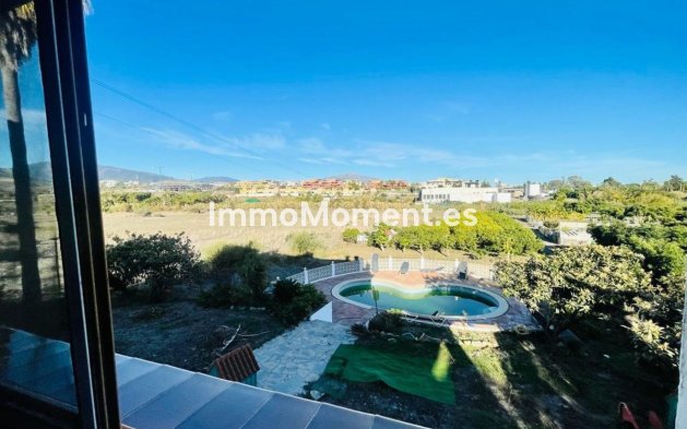 Villa individuelle - Revente - Estepona  - Cancelada
